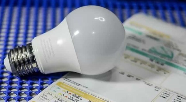 Aneel mantém bandeira verde para junho e conta de luz segue sem taxa extra