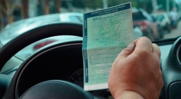 Alesc aprova fim da taxa de licenciamento anual de veículos em Santa Catarina