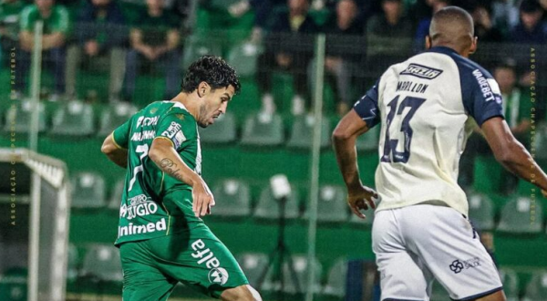 Gol contra nos minutos finais decreta derrota cruel da Chapecoense diante do Remo