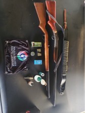 Homem é preso pela Polícia Militar por posse irregular de armas de fogo e munições em Romelândia
