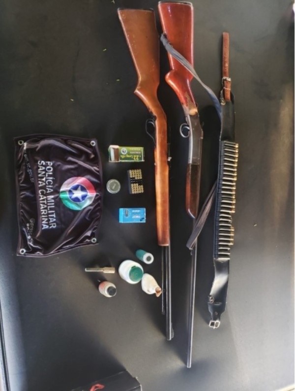 Homem é preso pela Polícia Militar por posse irregular de armas de fogo e munições em Romelândia