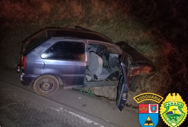 Homem usando tornozeleira eletrônica e embriagado é preso após acidente na PRC-158