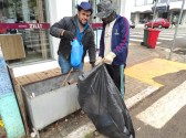 Secretaria do Meio Ambiente realiza mutirão de limpeza pública no centro do município