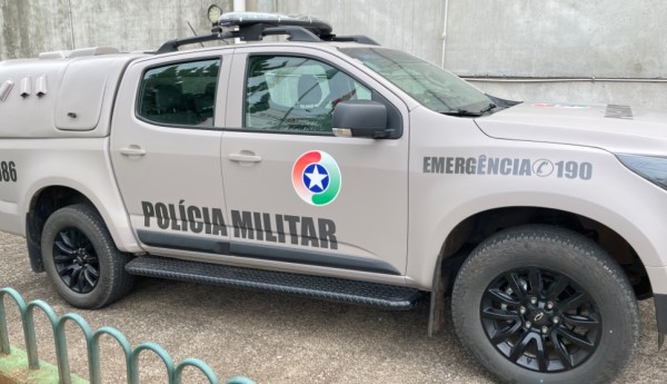 Homem de 77 anos é agredido durante assalto em mercado