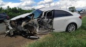 Veículo de São Miguel do Oeste se envolve em acidente com caminhão no Paraná