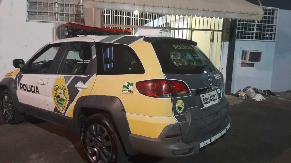 Homem é preso pela Polícia Militar após furtar mercado no Pinheirinho