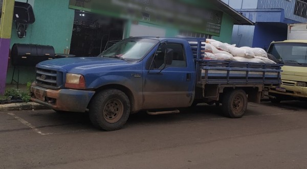 Rapaz é preso suspeito de furtar caminhonete