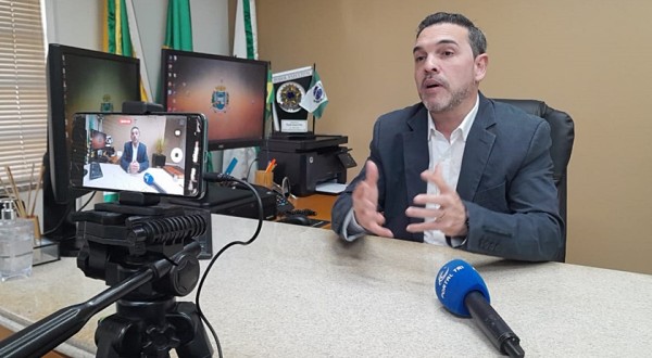 Prefeito Ricardinho fala sobre a chegada de novos médicos ao município e também sobre mutirão de cirurgias eletivas