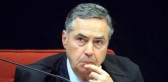 Ministro Barroso é hostilizado ao embarcar nos EUA