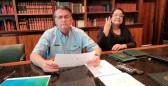 O Brasil não vai acabar dia 1º’, diz Bolsonaro emocionado em última live