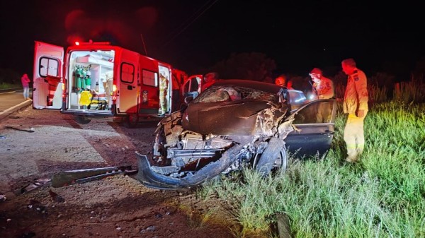 Acidente na PR-475 deixa três pessoas feridas