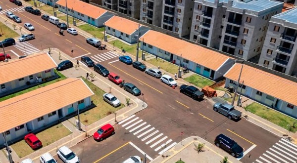 Itaipu e parceiros entregam primeiras 52 casas do Projeto Moradias