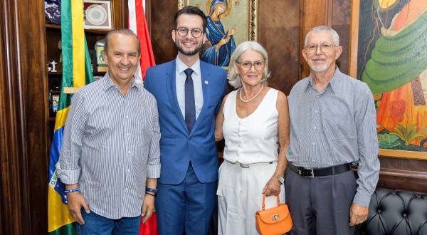 Jorginho Mello dá posse a novo secretário de Planejamento de Santa Catarina
