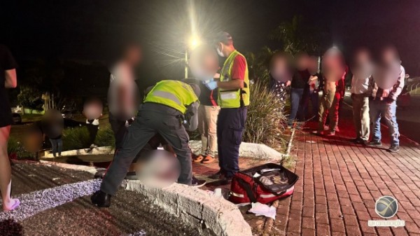 Homem fica gravemente ferido após agressões