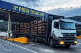 Caminhão com excesso de peso coloca ponte em risco na SC-401