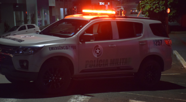 PM apreende motocicletas por perturbação e prende condutor por direção perigosa