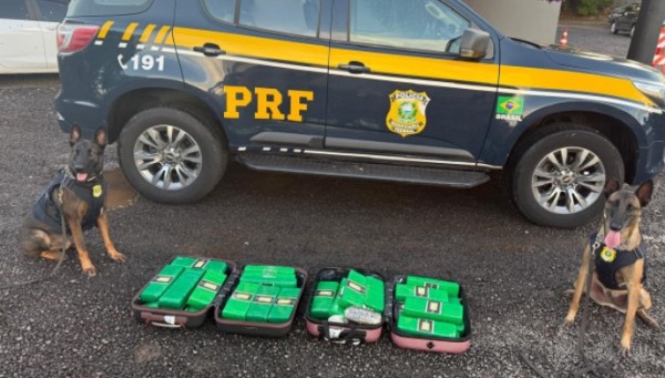 Foragido da Justiça é capturado em ônibus intermunicipal com mais de 27kg de drogas