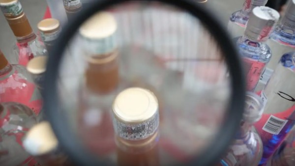 Brasil chega a 16 mortes confirmadas de intoxicação por metanol