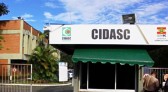 Cidasc abre concurso com 28 vagas e salários de até R$ 12,5 mil