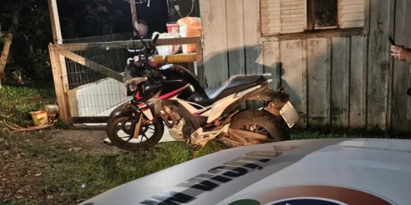Homem furta moto e exige R$ 300 para devolvê-la