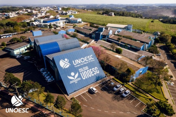 61% dos cursos da Unoesc, avaliados no Guia da Faculdade, recebem quatro estrelas