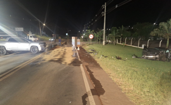 Colisão frontal deixa três feridos na SC-163 em São Miguel do Oeste