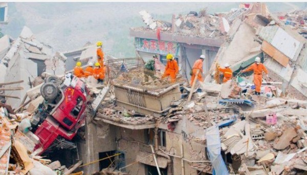 Terremoto de magnitude 6,2 atinge a China e deixa mais de 100 mortos