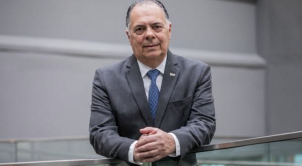 "Lula deveria falar com o presidente Trump", diz novo presidente da Fiesc sobre tarifaço