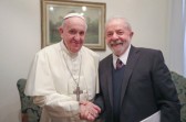 Lula convida papa Francisco a visitar o Brasil