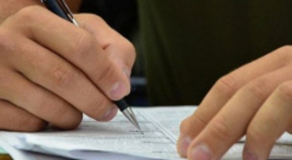 Governo federal anuncia concursos públicos com mais de 2,4 mil vagas e salários de até R$ 21 mil