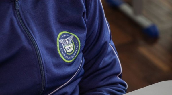 Modelo de escolas cívico-militares do Paraná é inconstitucional, afirma AGU