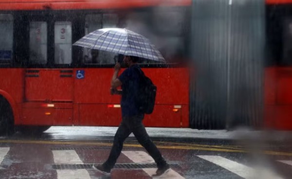 Paraná recebe novos alertas de tempestades, e previsão do tempo indica termômetros abaixo de 10ºC