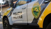 Mulher é presa acusada de furtar arma de fogo e dinheiro
