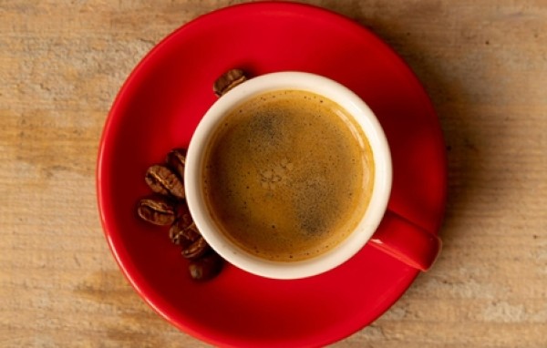 Estudo afirma que café preto e sem açúcar faz bem para coração e longevidade