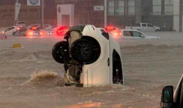 Frente fria causa caos com 300 milímetros de chuva na Argentina