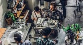 Pequenos negócios respondem por 76% dos novos empregos de abril