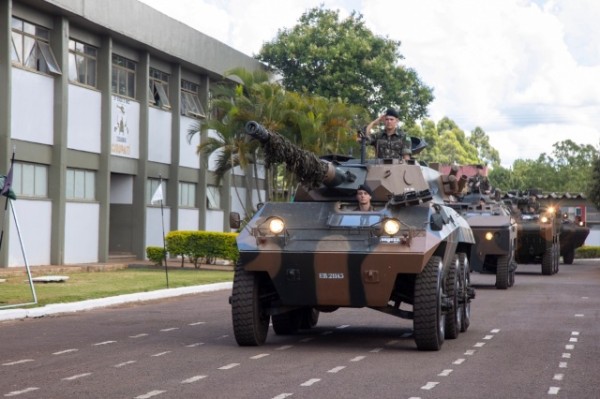 Militares e viaturas do 14ºRCMec são enviados para defender a fronteira com a Venezuela