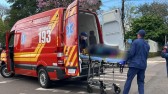 Acidente entre carro e moto deixa uma pessoa ferida no centro de SMOeste