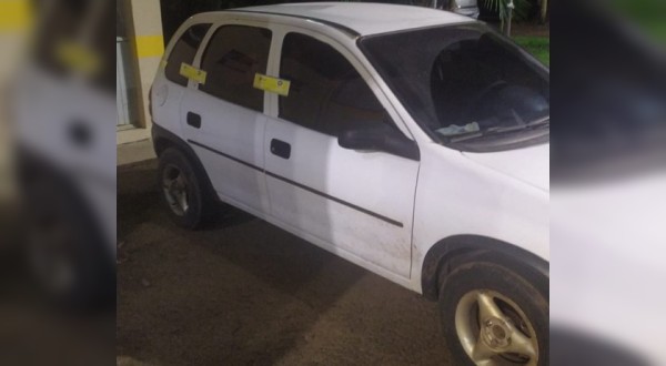Veículo de Barracão é apreendido com vinhos descaminhados em São Lourenço do Oeste