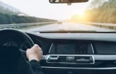 Motorista de 17 anos é atingido por tiro enquanto realizava corrida