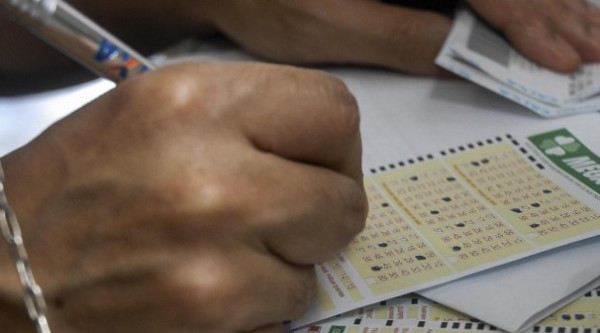Quatro apostas de SC faturam quase R$ 50 mil com a quina da Mega-Sena