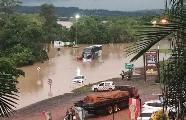 Rodovias de SC continuam sofrendo com chuva tenebrosa e seguem com pontos de interdições