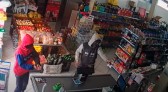 Empresário usa facão para reagir a assalto e acaba baleado