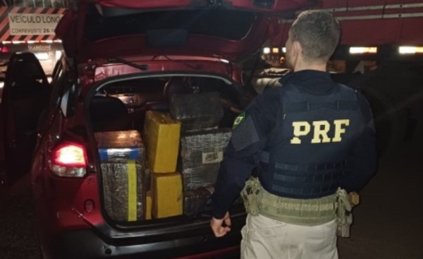 Adolescente foge da Polícia com 200 KG de maconha e é apreendido em Maravilha