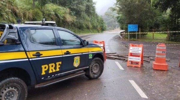 Sexta-feira começa com 138 bloqueios em rodovias no Rio Grande do Sul