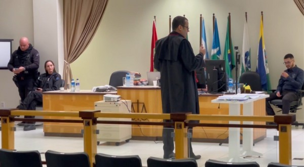 Acusado de matar vizinho com dois tiros em 2021, na Vila Rural, vai a júri popular na terça-feira