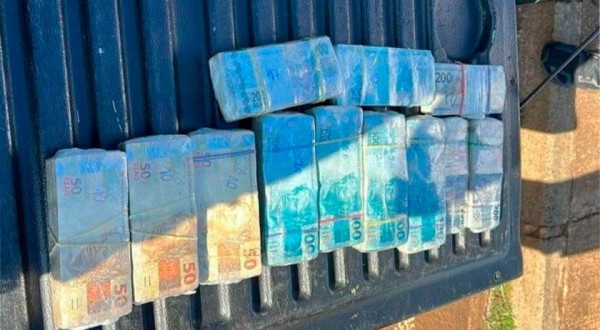 Operação apreende R$ 200 mil escondidos em caçamba de veículo