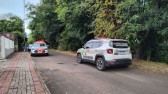 Mulher desfere golpe de arma branca em região íntima do companheiro