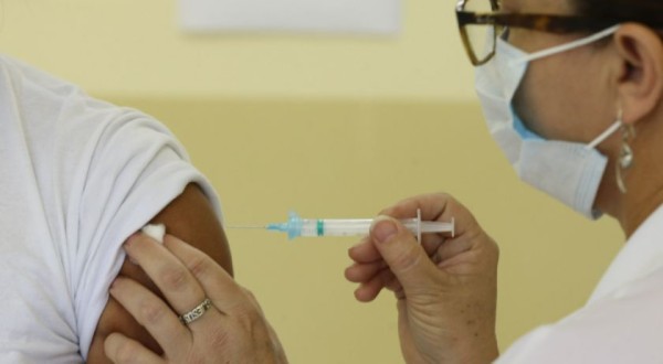 Paraná vai receber vacina contra a dengue para 30 municípios