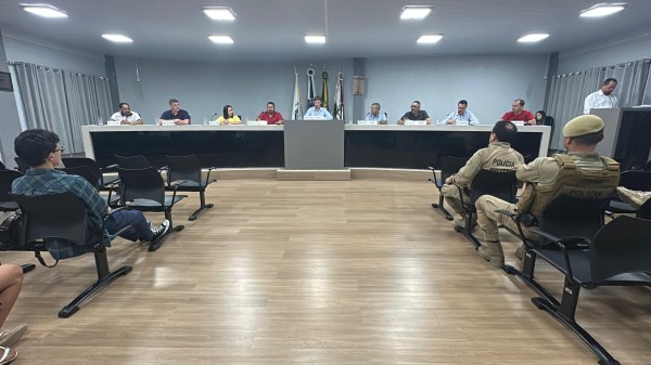 Câmara aprova nove projetos e orçamento para 2026